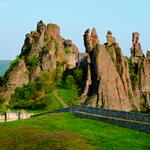 Belogradchik_rocks_and_castle