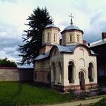 Arnota_Courtyard_View_Front