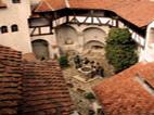 Romania_Bran_Castle_Courtyard